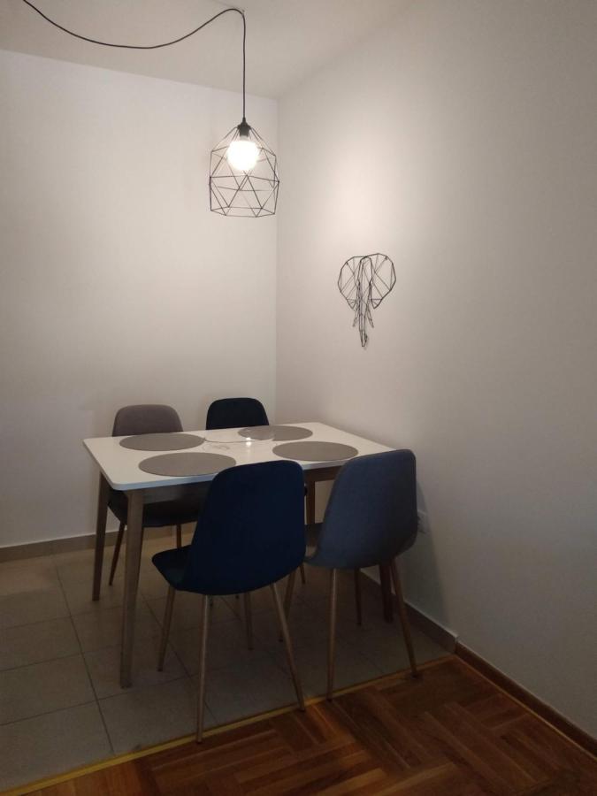 Apartman Six ซลาตีบอร์ ภายนอก รูปภาพ