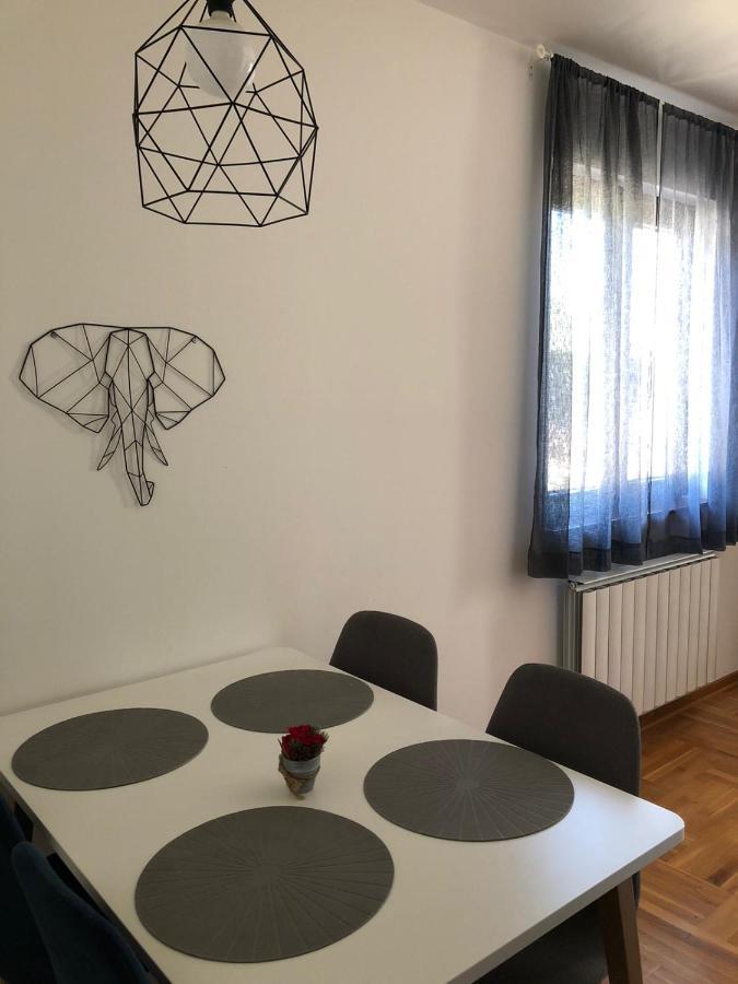 Apartman Six ซลาตีบอร์ ภายนอก รูปภาพ