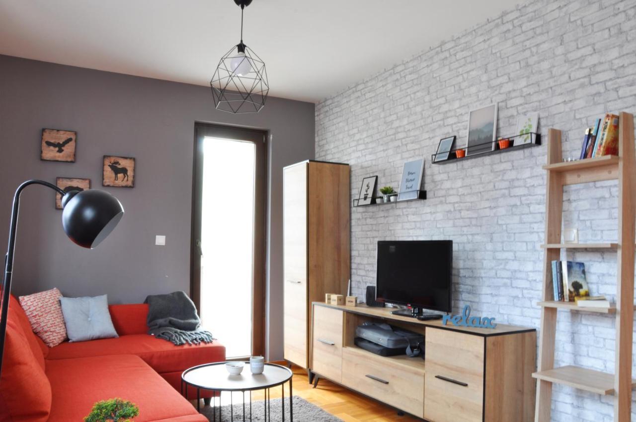 Apartman Six ซลาตีบอร์ ภายนอก รูปภาพ